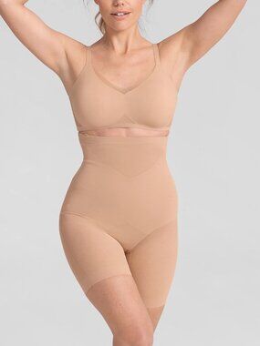 NWT Honeylove SuperPower Short in Sand, size M